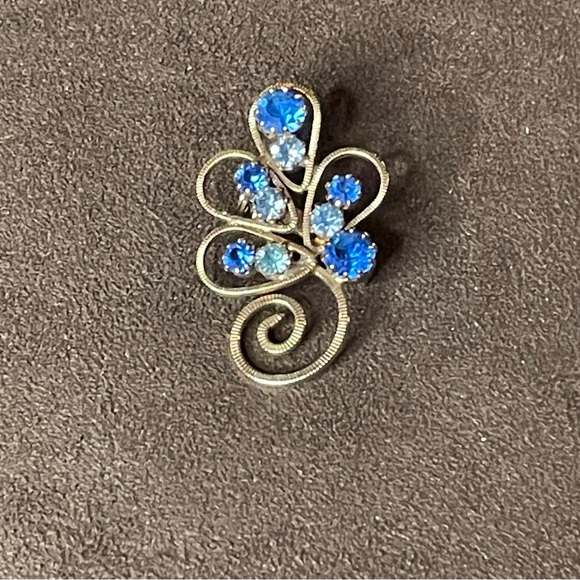 Blue rhinestone brooches (choice of one) - Picture 6 of 8